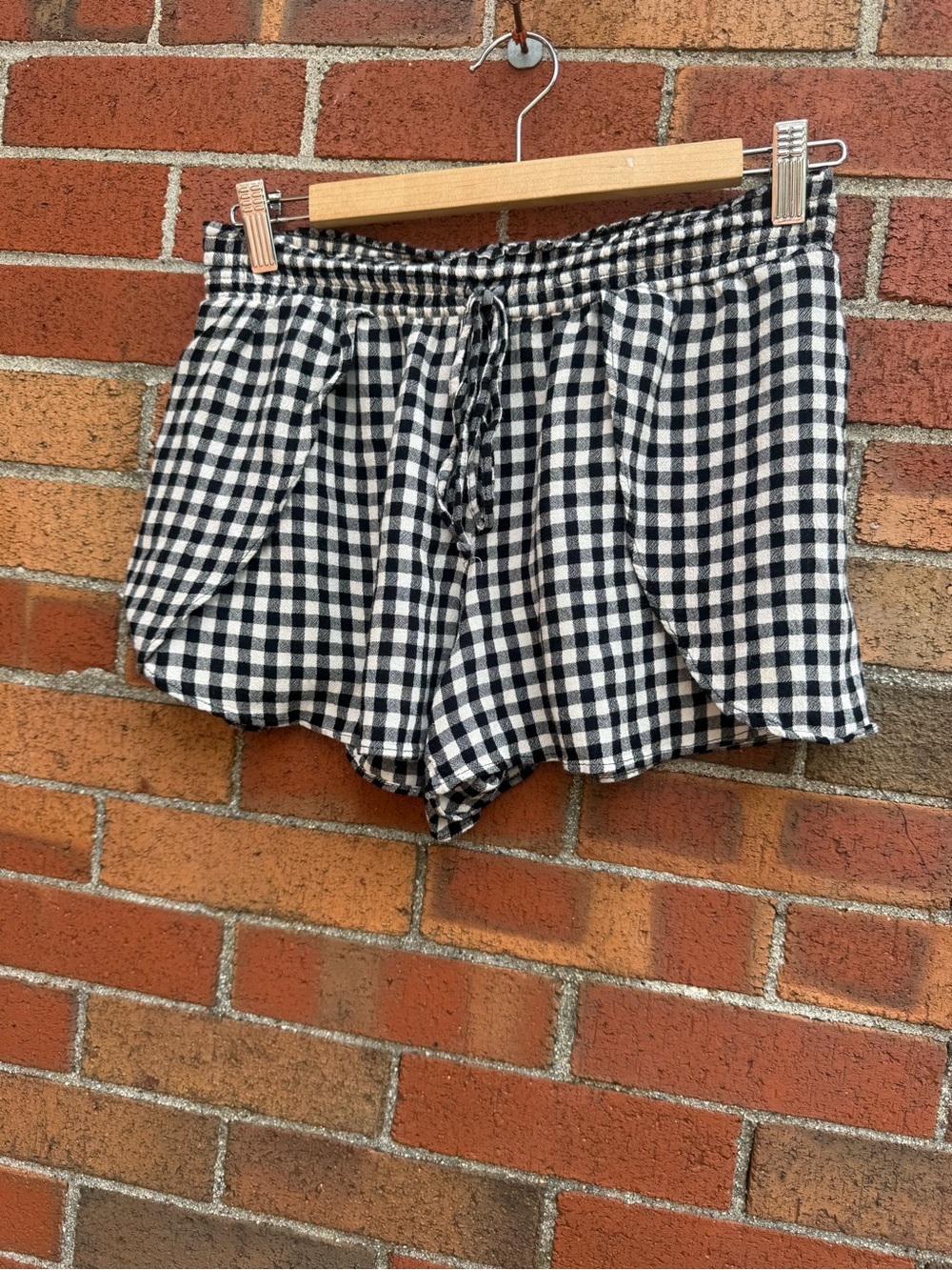 American Eagle Outfitters Black White Gingham Flowy Shorts Medium